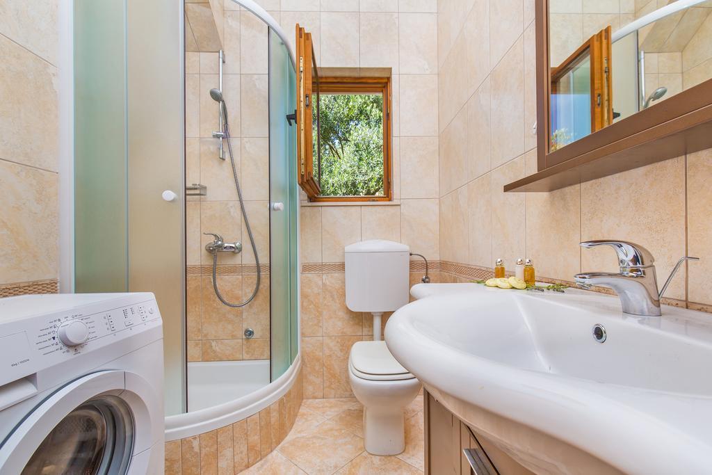 Apartment Lujak Donje Celo Kültér fotó